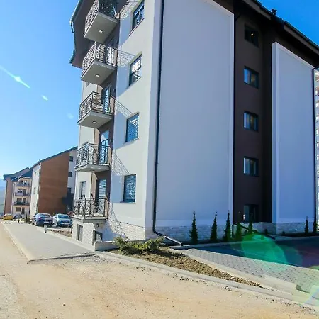 Narcis 18 - Novonamesten Sa Prelepim Panoramskim Pogledom זלאטיבור