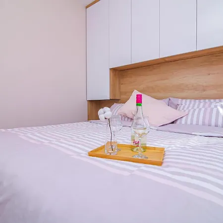 Narcis 18 - Novonamesten Sa Prelepim Panoramskim Pogledom Apartment *