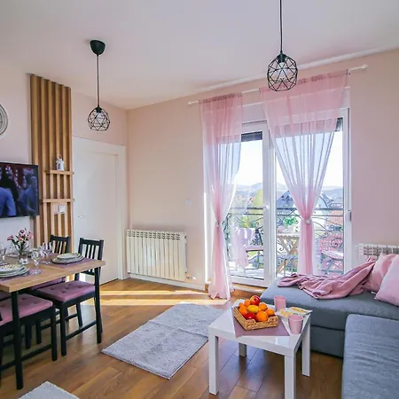 Apartment Narcis 18 - Novonamesten Sa Prelepim Panoramskim Pogledom *