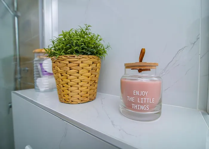 Narcis 18 - Novonamesten Sa Prelepim Panoramskim Pogledom 公寓 *