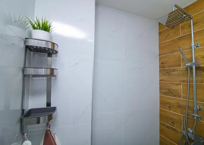 Narcis 18 - Novonamesten Sa Prelepim Panoramskim Pogledom 公寓 兹拉蒂博尔