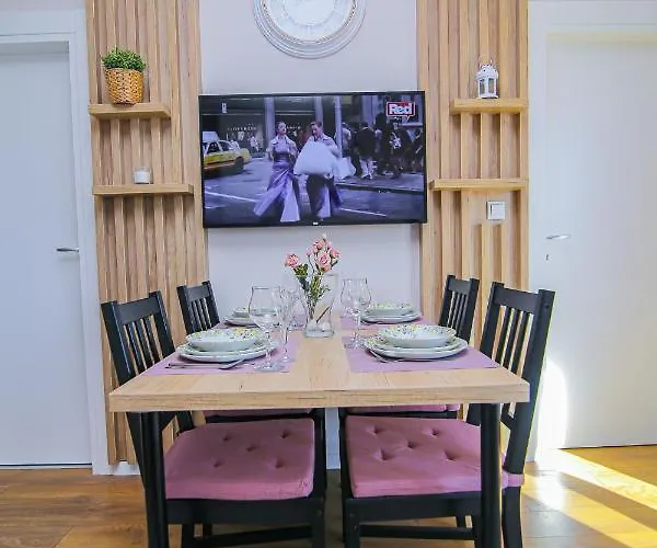 Narcis 18 - Novonamesten Sa Prelepim Panoramskim Pogledom 公寓 *