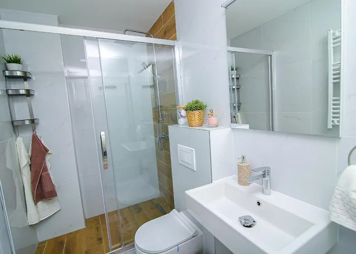 Narcis 18 - Novonamesten Sa Prelepim Panoramskim Pogledom 公寓 兹拉蒂博尔