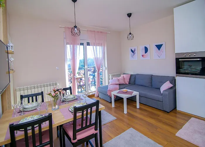 公寓 Narcis 18 - Novonamesten Sa Prelepim Panoramskim Pogledom 兹拉蒂博尔