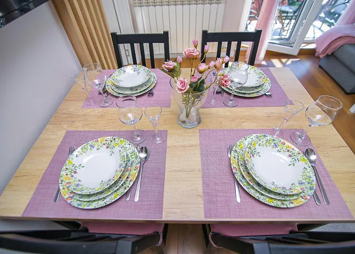 Narcis 18 - Novonamesten Sa Prelepim Panoramskim Pogledom 公寓 兹拉蒂博尔